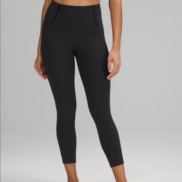 Lululemon Nulu Mesh Panels High-Rise Tight 25"
Black size 2 - Picture 5 of 5